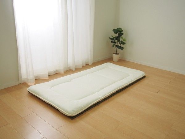 い草 4つ折り 畳マットレス 約180×200cm 鞍馬 くらま 22,044円