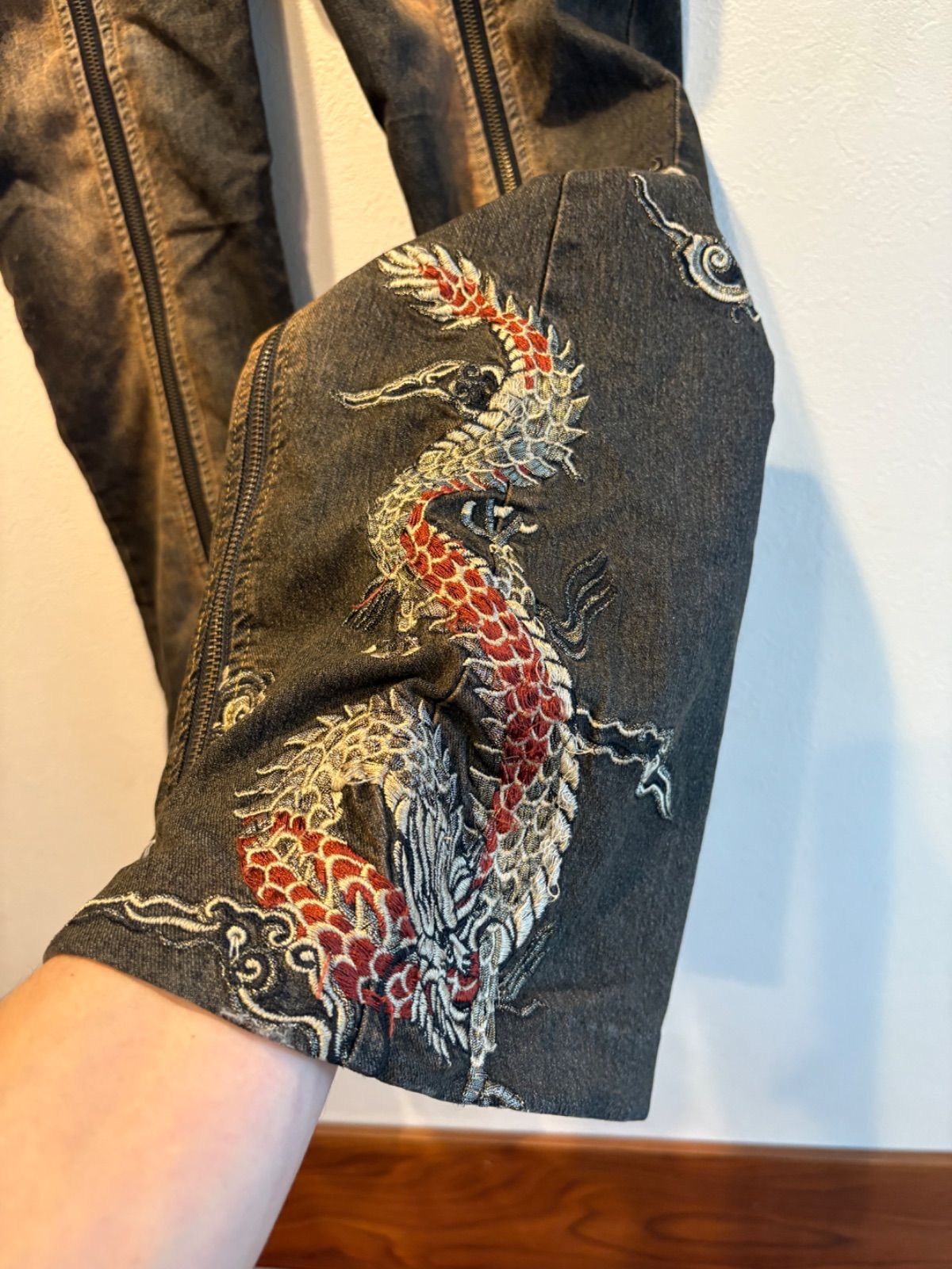 00s ozz on archive フレアデニム 刺繍 ジップ グランジ Ozz On hikozoh Dragon Embroidered Black Denim Flare Pants Double