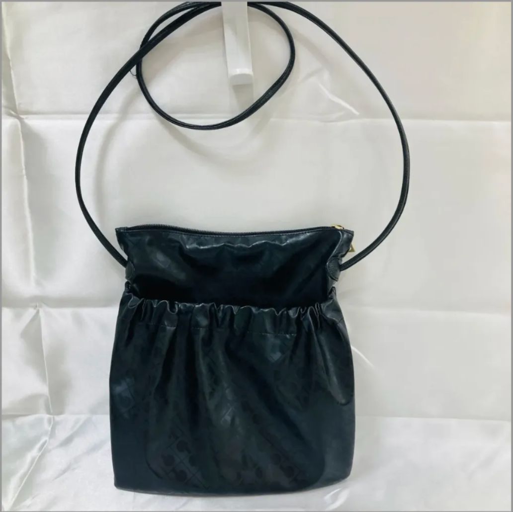 A【中古品】GHERARDINI ゲラルディーニ ショルダーバッグ サコッシュ