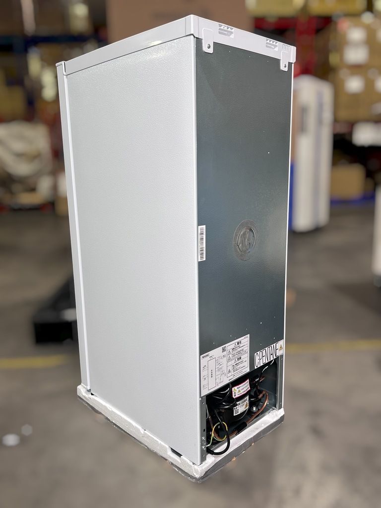 開封済・未使用品】アイリスオーヤマ スリム冷凍庫 80L(右開き) IUSN