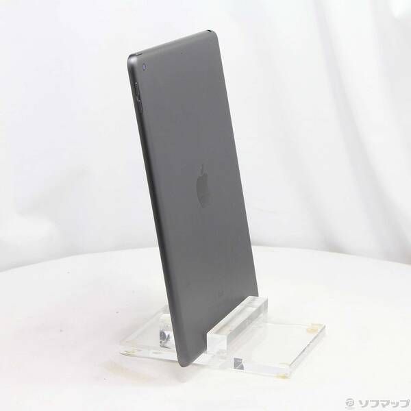 iPad 第8世代 32GB スペースグレイ 中古 - メルカリ