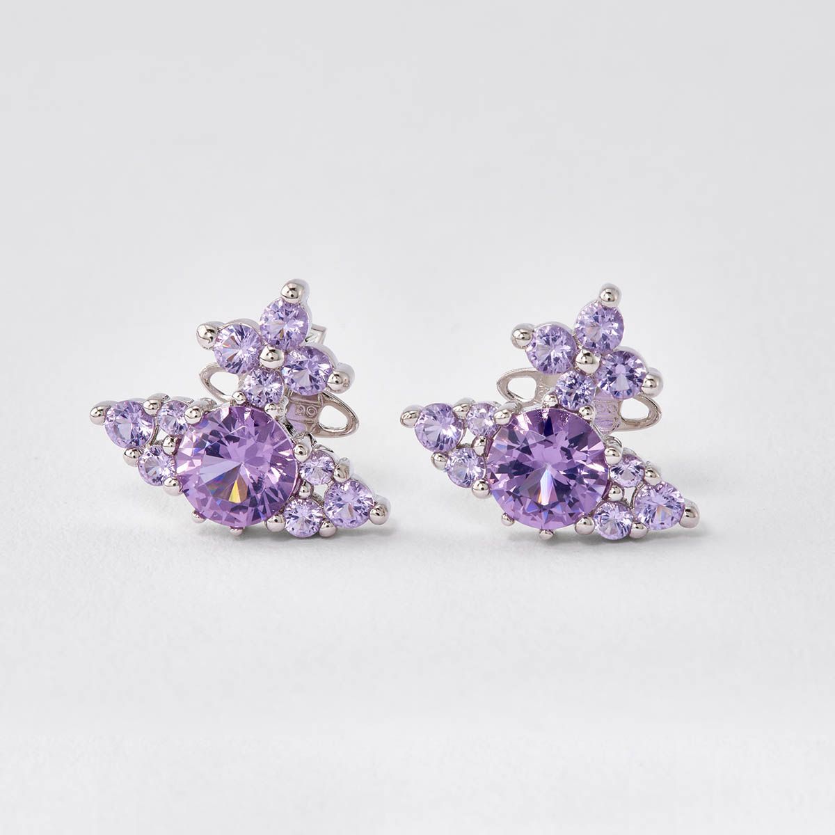 新品 ヴィヴィアン ウエストウッド Vivienne Westwood ピアス シルバー