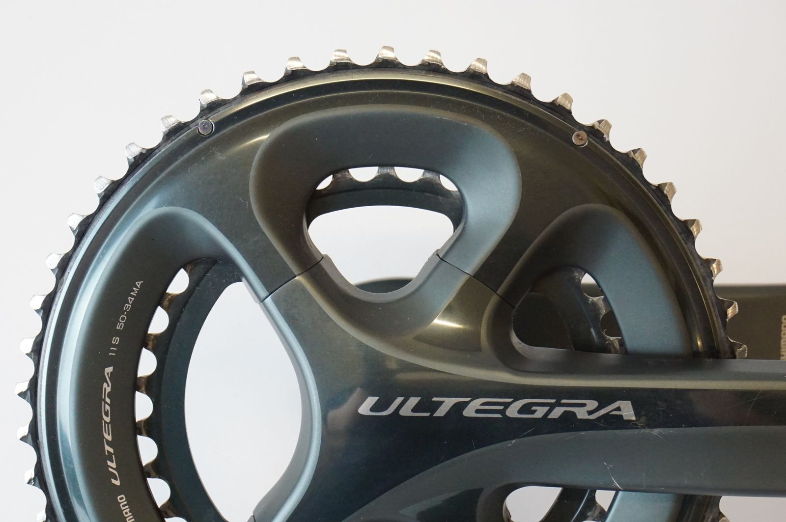 SHIMANO 「シマノ」 ULTEGRA FC-6800 50-34T 165mm クランクセット