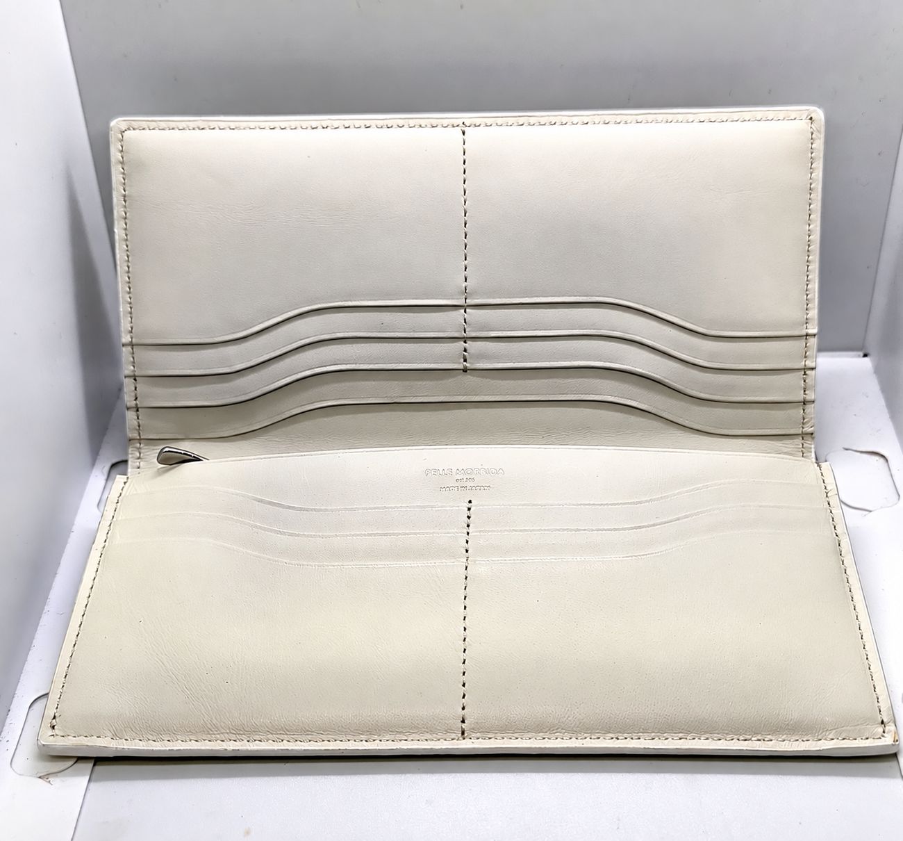 ペッレモルビダ　長財布 長財布 ロングウォレット ホワイト ペッレモルビダ PELLE MORBIDA ペッレモルビダ 長財布 ホワイト 新品未使用 箱付き