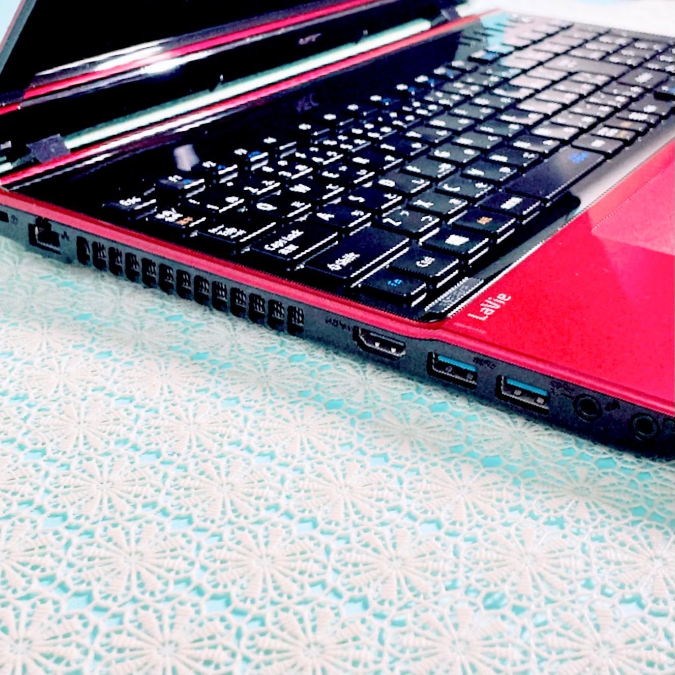 おしゃれ艶々レッド❣️NECノートパソコン✨️たっぷり大容量750GB WEB