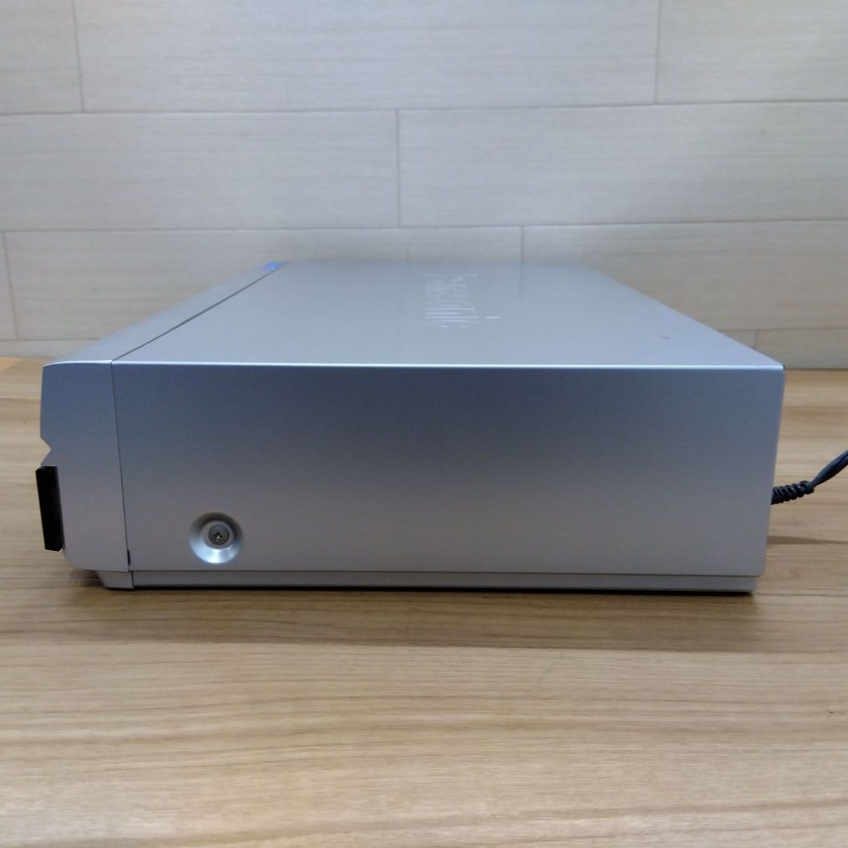 ジャンク・通電確認のみ】Panasonic パナソニック S-VHSビデオデッキ