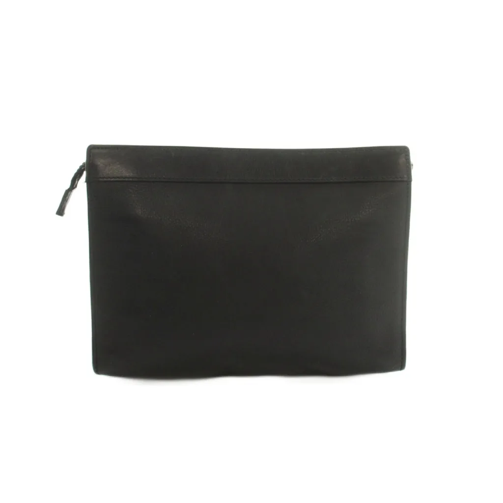 値下げしました！新品　ジパンシーレザー フラップクラッチバッグ定価142,800 ジバンシィ GIVENCHY クラッチバッグ セカンドバッグ レザー 黒