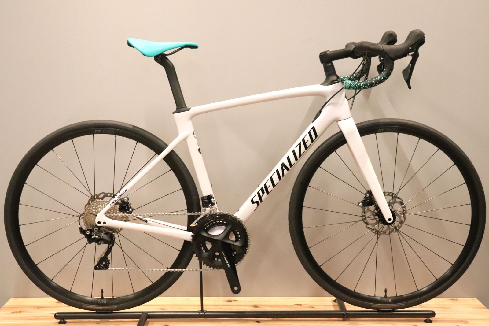 specialized roubaix カーボン　スペシャライズド　ルーベ スペシャライズド SPECIALIZED ルーベ ROUBAIX SPORT 2022モデル 54