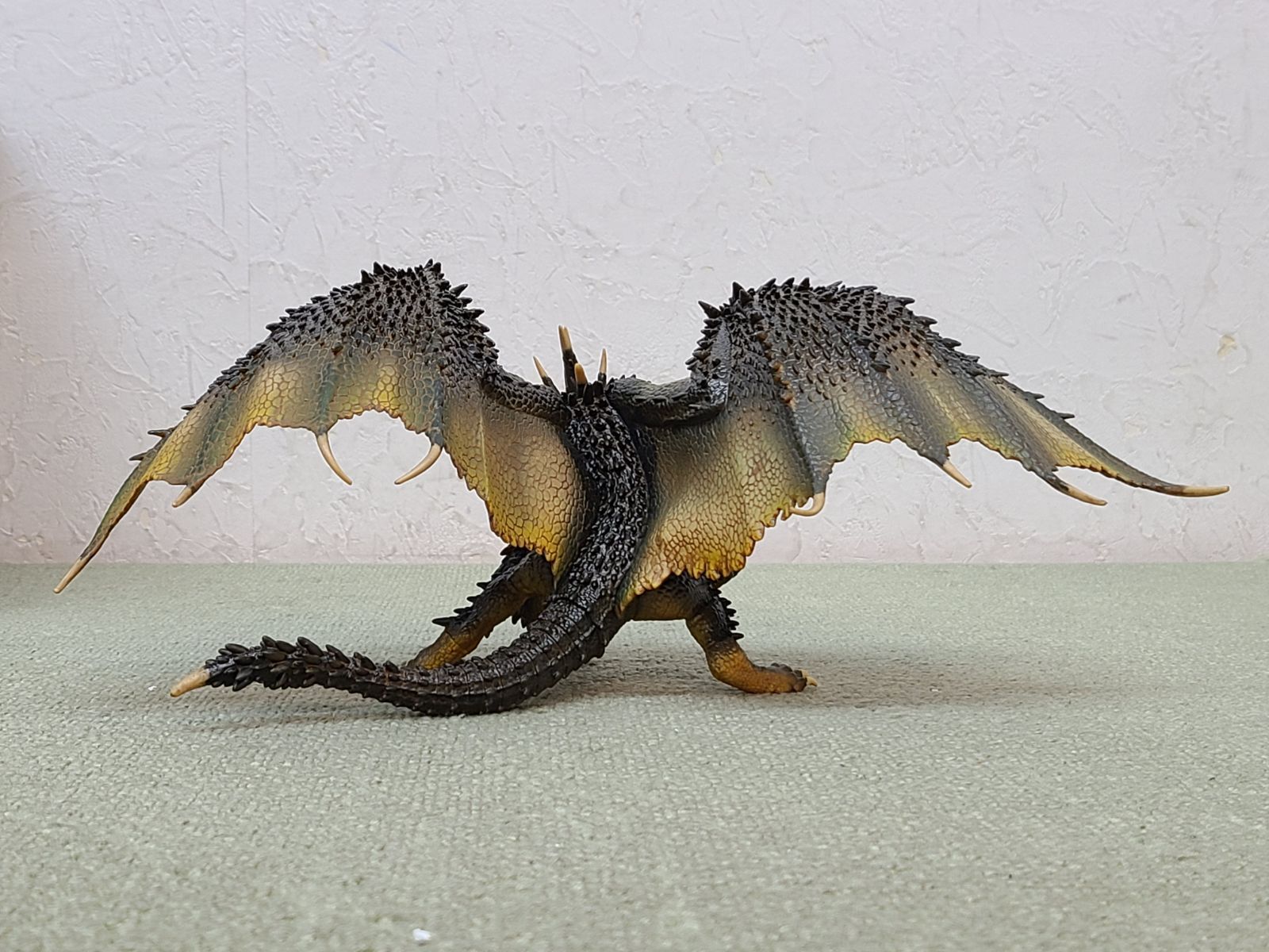 一番くじ モンスターハンターネルギガンテ ビックソフビフィギュア　SOFVICS A賞 ネルギガンテ ビッグソフビフィギュア 一番くじ モンハン 狩れ