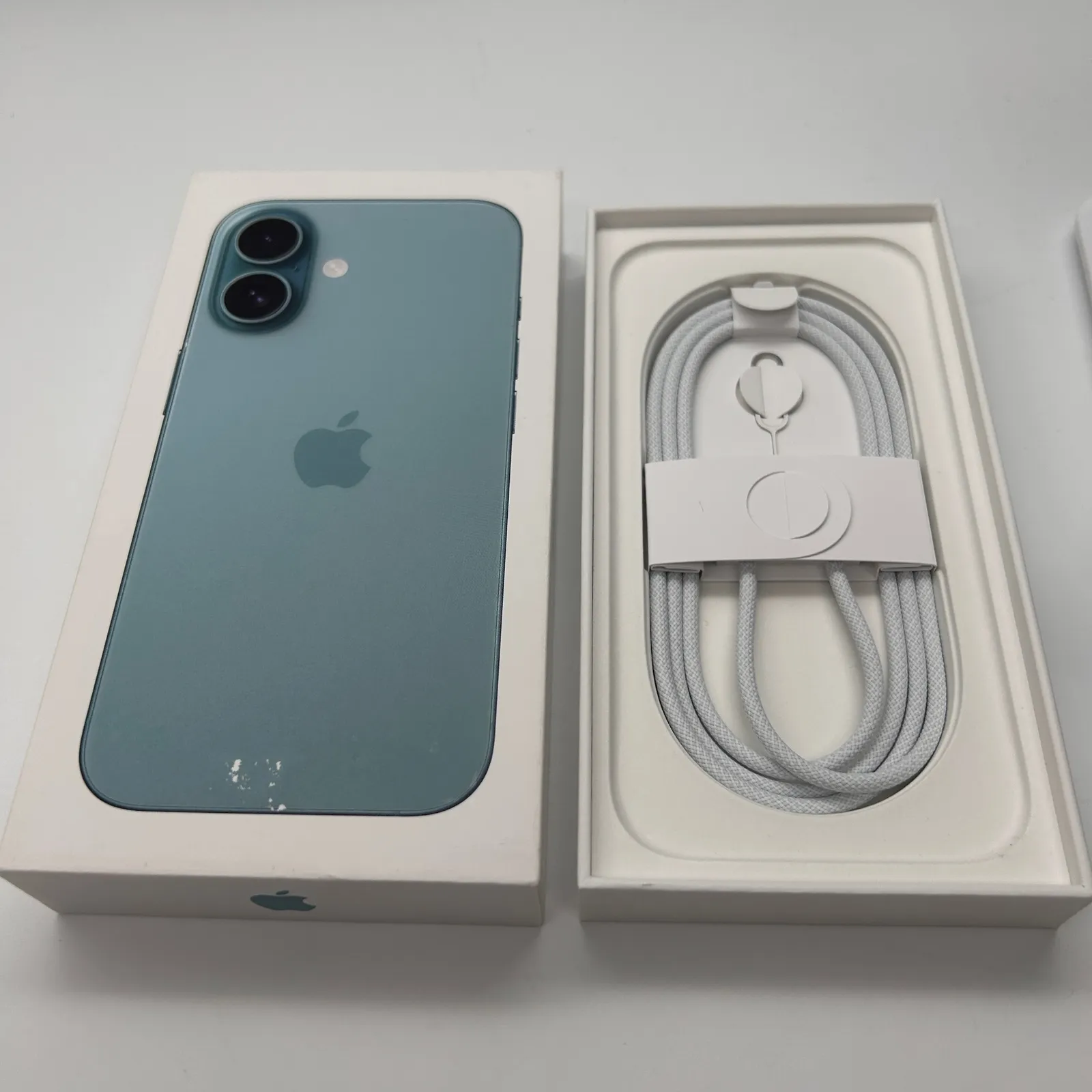 iPhone 16 128GB ティール Aランク バッテリー92% アイフォン スマホ