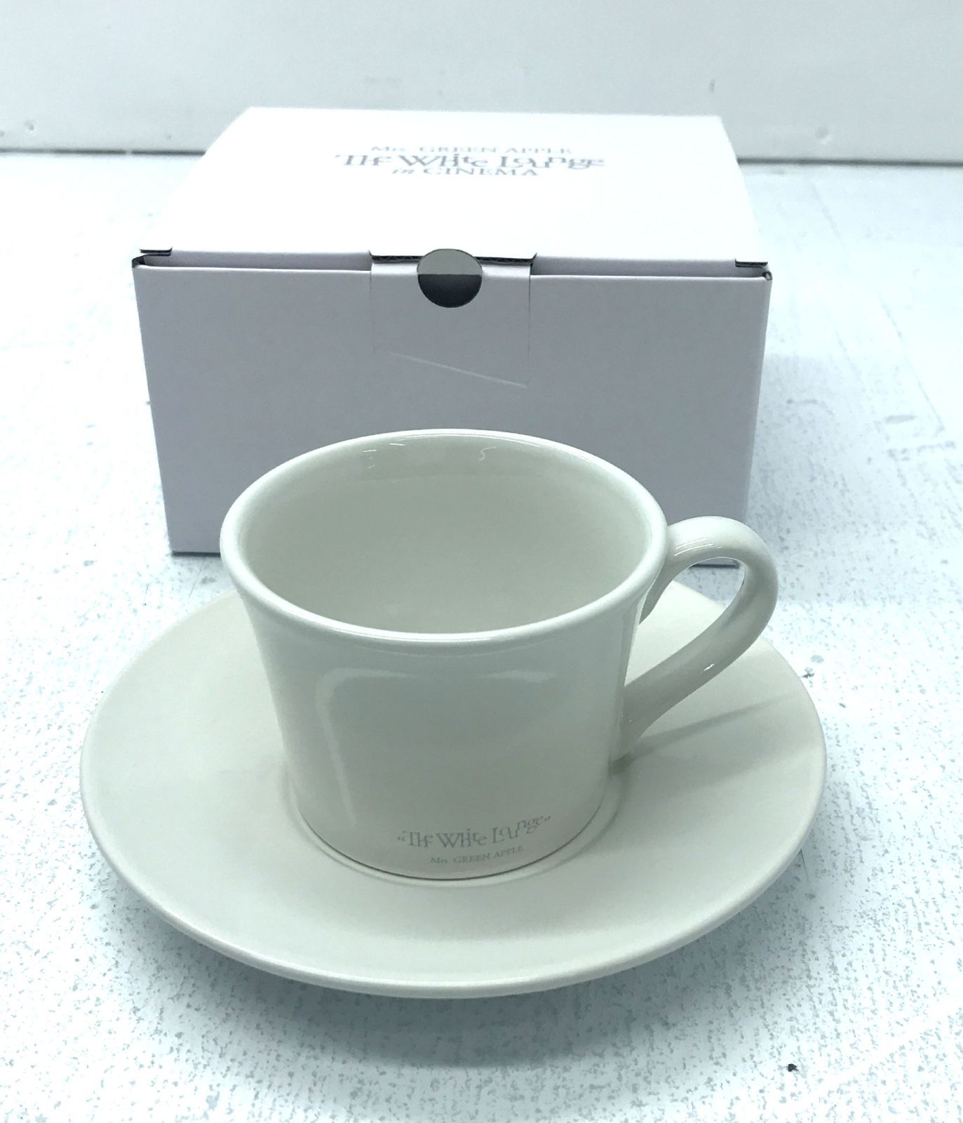 盛岡19-0203］Mrs. GREEN APPLE ミセスグリーンアップル The White