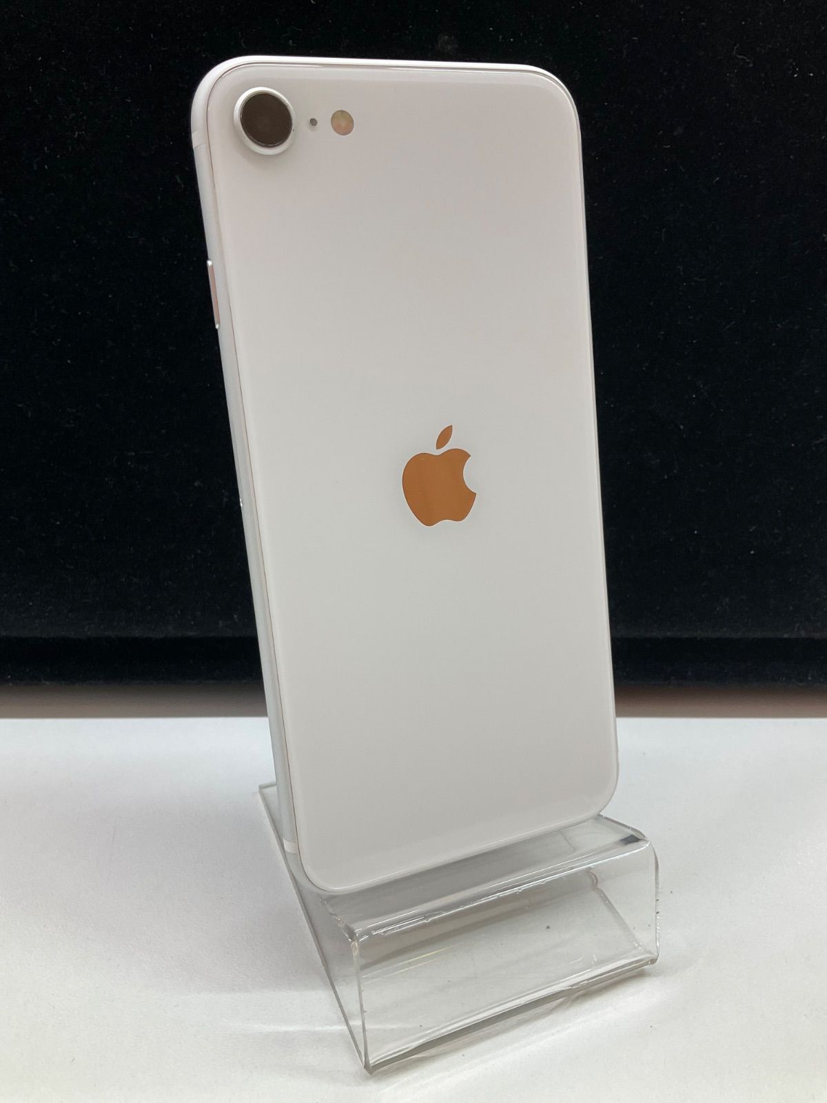 Apple iPhone SE3 64GB スターライト - メルカリ