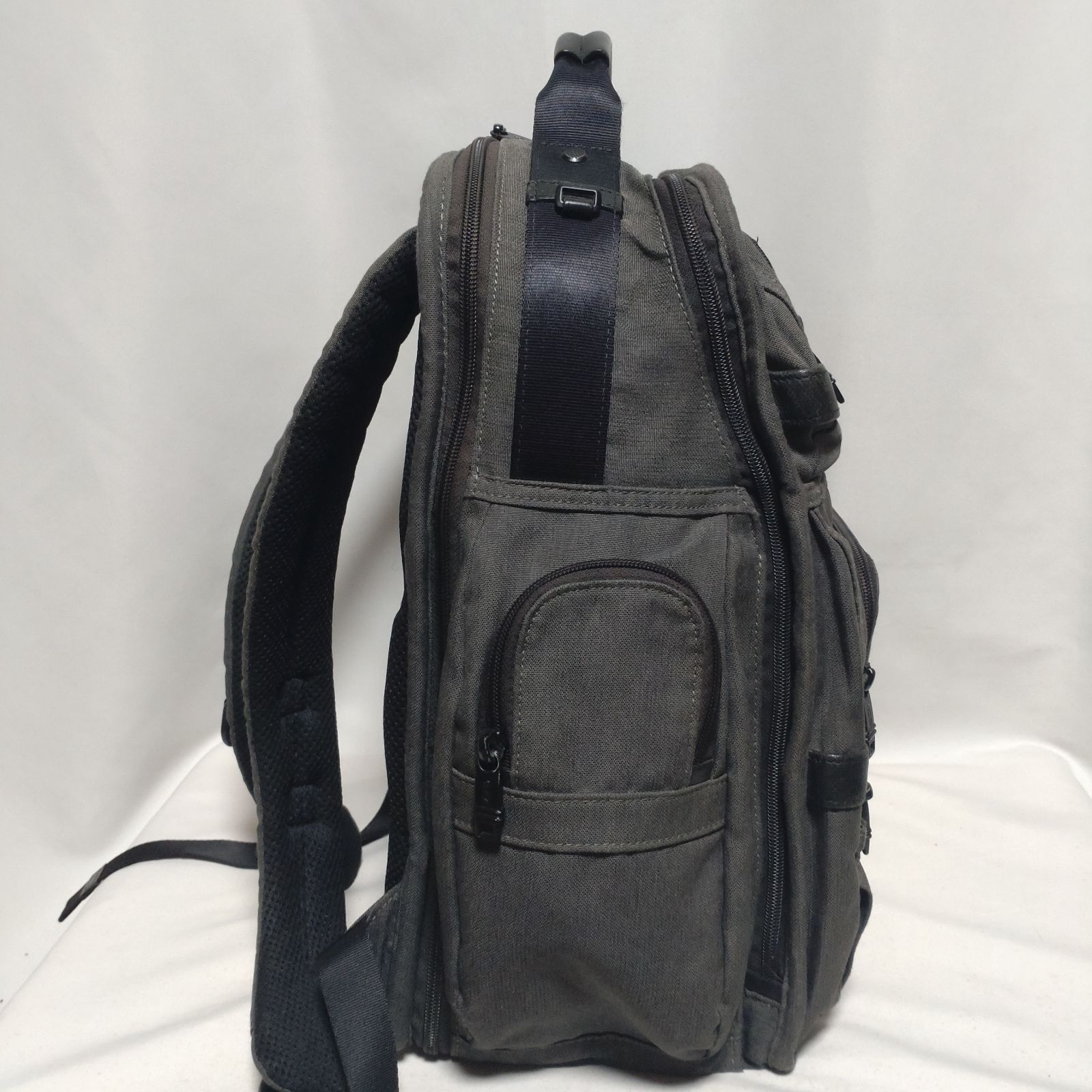 TUMI トゥミ ビジネスバッグ リュック バックパック グレー 26578AT2