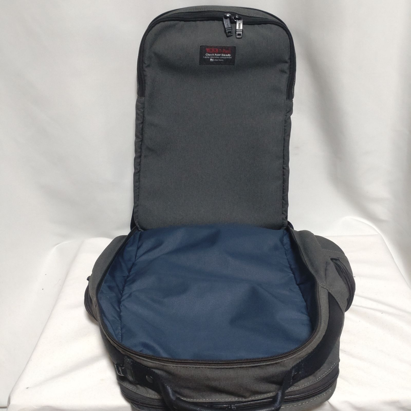 TUMI トゥミ ビジネスバッグ リュック バックパック グレー 26578AT2