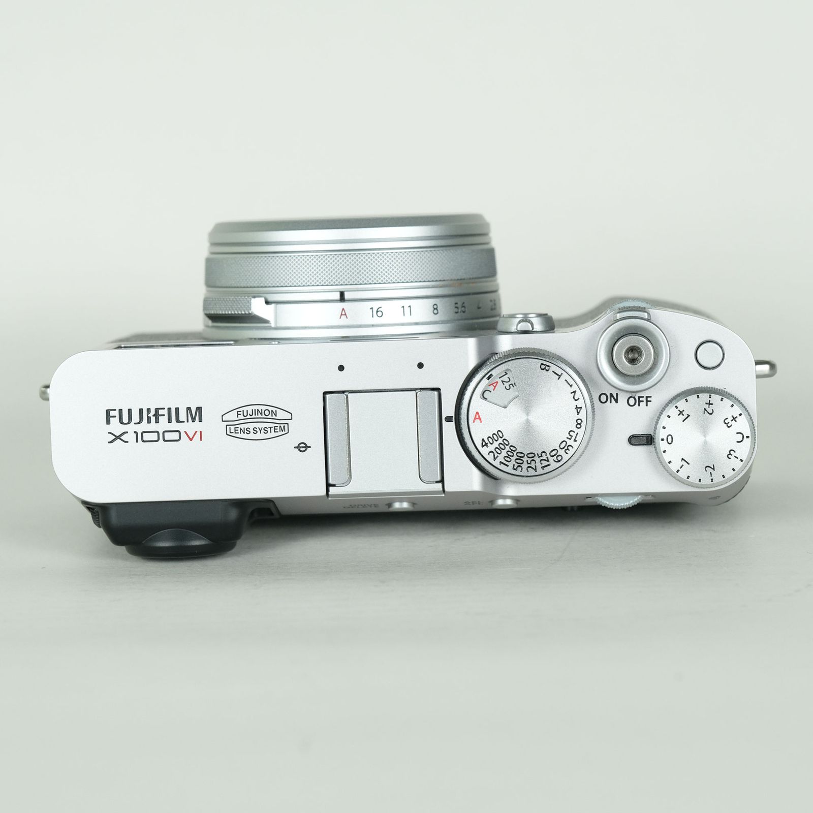 美品 | シャッター数6,500回｜フィルター付] FUJIFILM X100VI