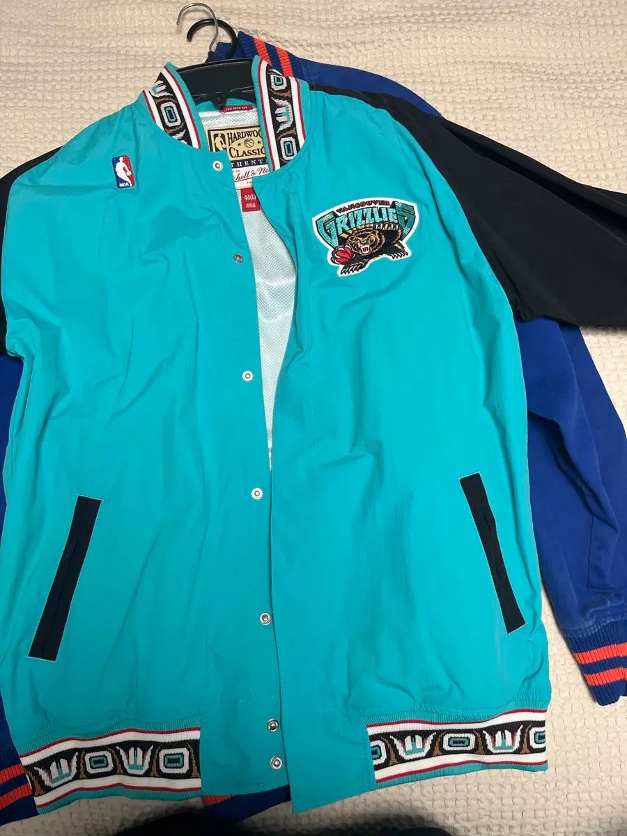 ミッチェルアンドネス ヴァンクーバー・グリズリーズ ウォームアップジャケット 10,815円