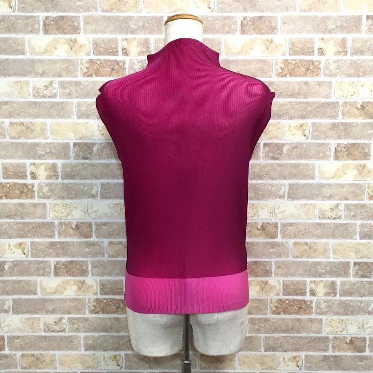 極美品 PLEATS PLEASE イッセイミヤケ プリーツトップス 3 ハイネック ピンク 593