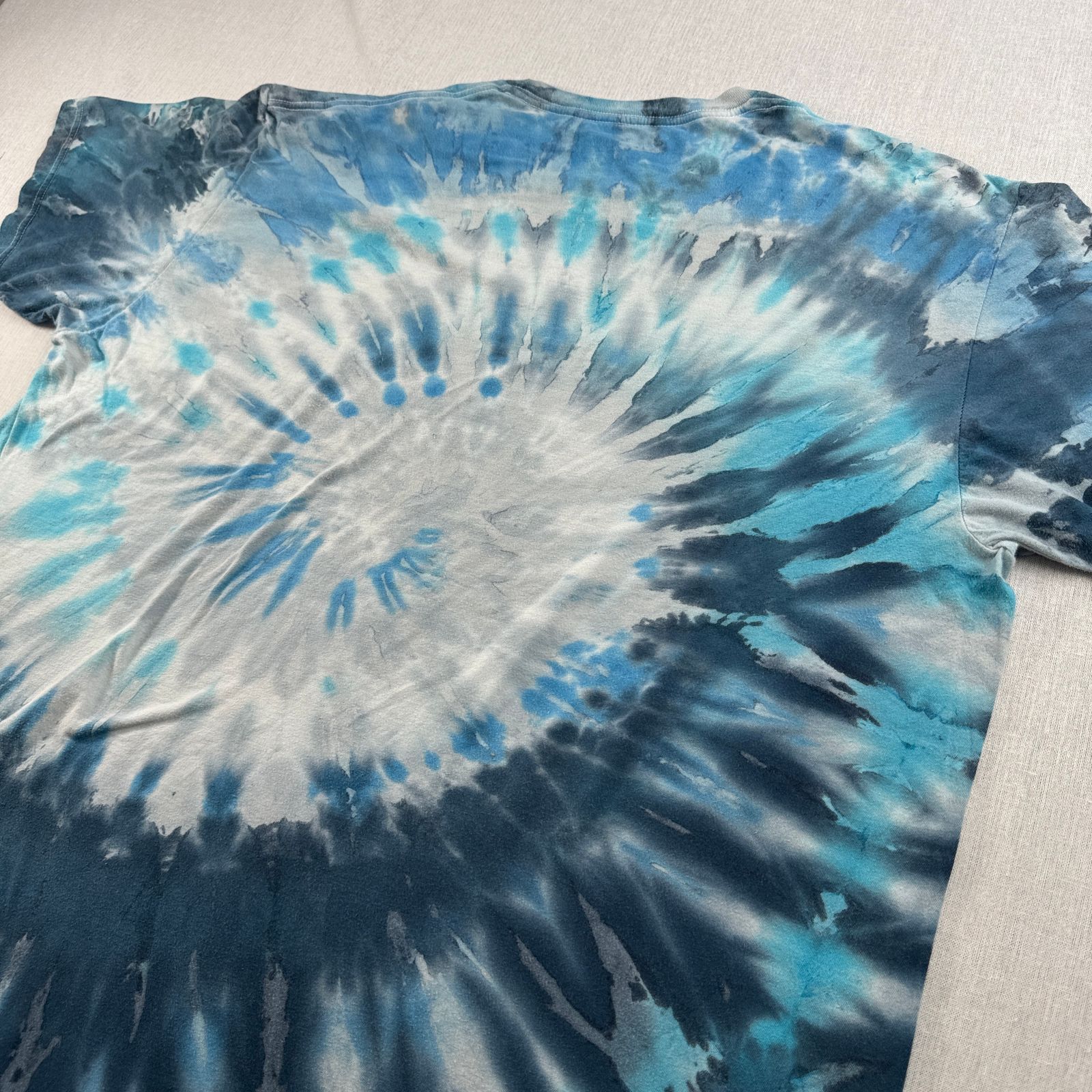 https://assets.mercari-shops-static.com/-/large/plain/2JWi6BxBmcfLcCzCTUi2Z8.jpg@jpg