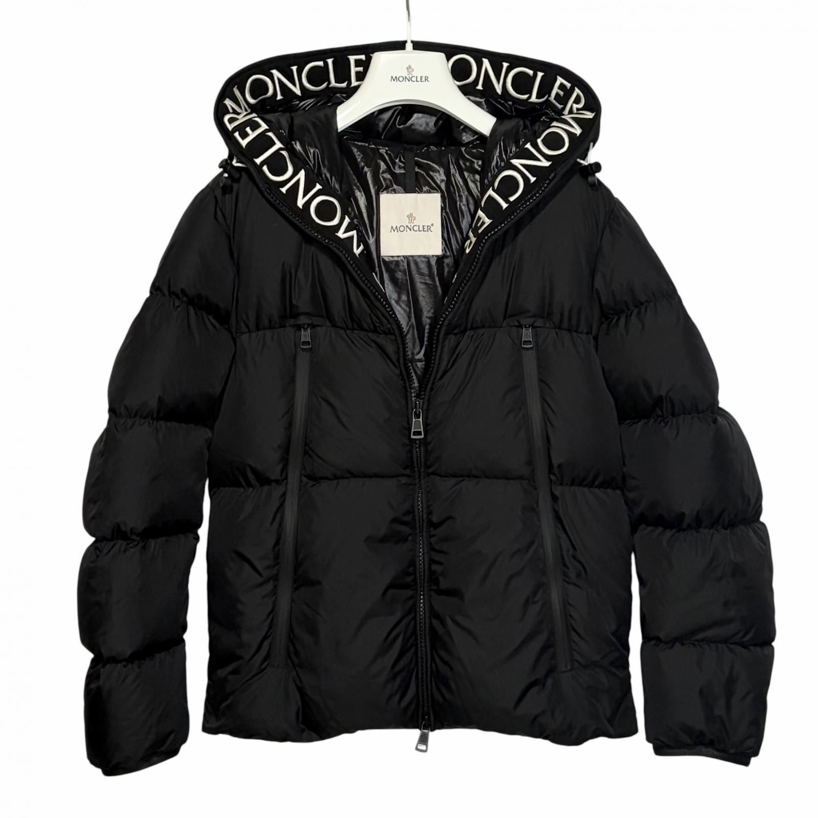 極美品/モンクレール/MONCLER/ダウンジャケット/モンクラ/MONTCLA/ブラック/0/ダブルジップ/型番H20911B56900C0300 95,590円