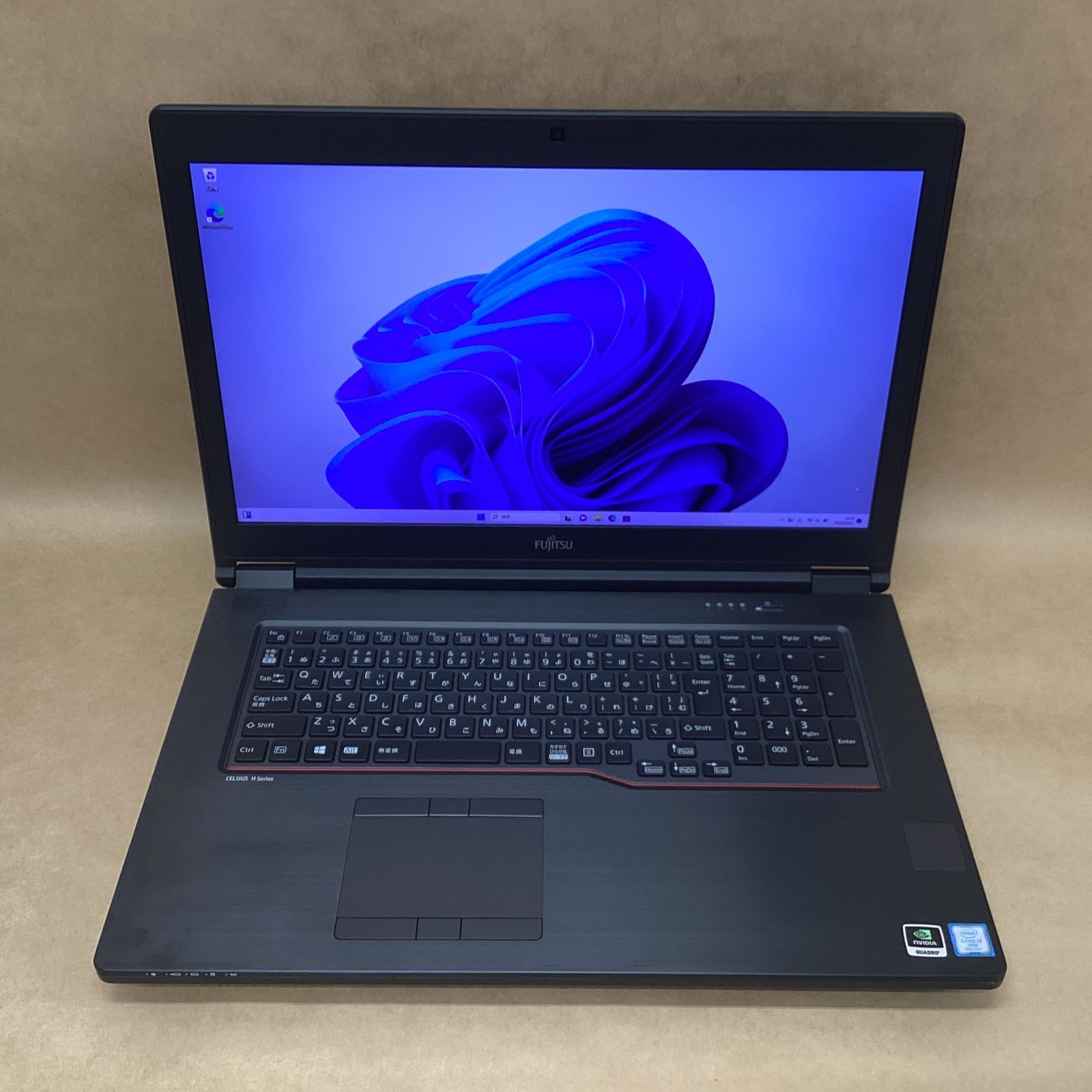 WPS2オフィス付き 富士通 ノートPC CELH09001 CI7(8850H)-2.6GHZ 16GB SSD512GB 17.3in WIN11P 無線 BLT カメラ 10キー