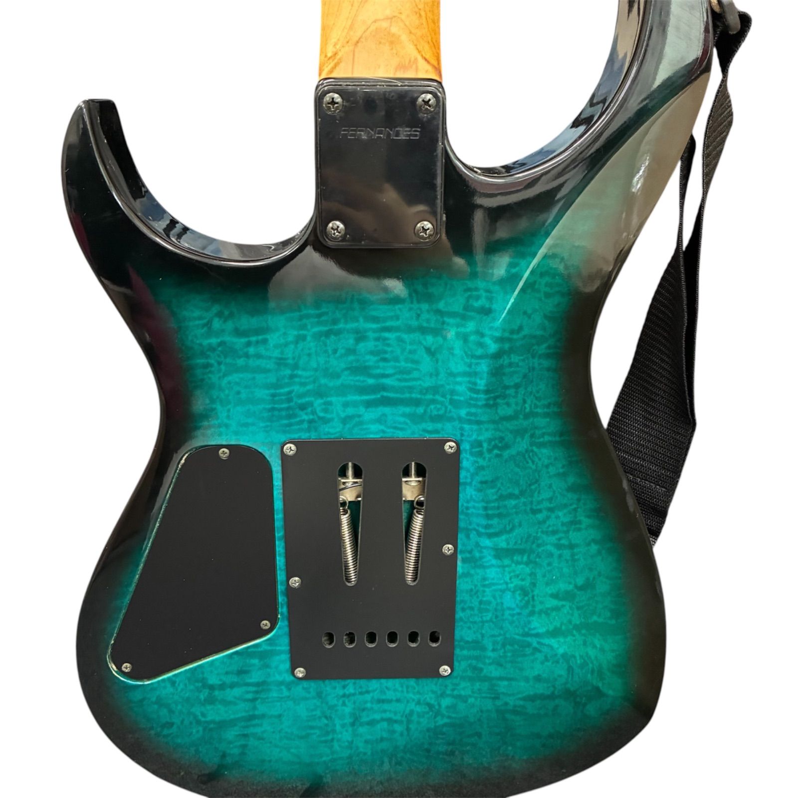 FERNANDES フェルナンデス FGZ-400 エレキギター ケース（傷みあり