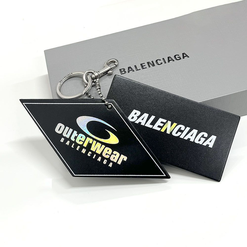 新品 BALENCIAGA バレンシアガ キーホルダー 2 タグ チャーム 842470