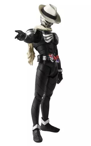 【中古】フィギュア S.H.Figuarts(真骨彫製法) 仮面ライダースカル 「仮面ライダー×仮面ライダー W＆ディケイド MOVIE大戦2010」
