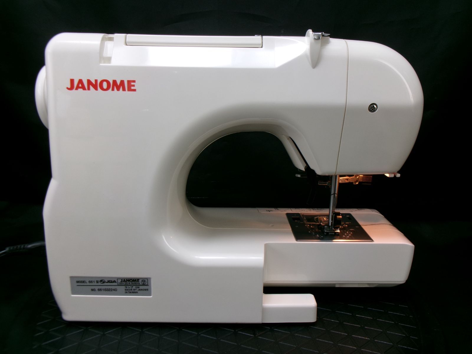 ロック機能付き☆ジャノメコンパクトミシン ヌイキルN-571 ☆美品