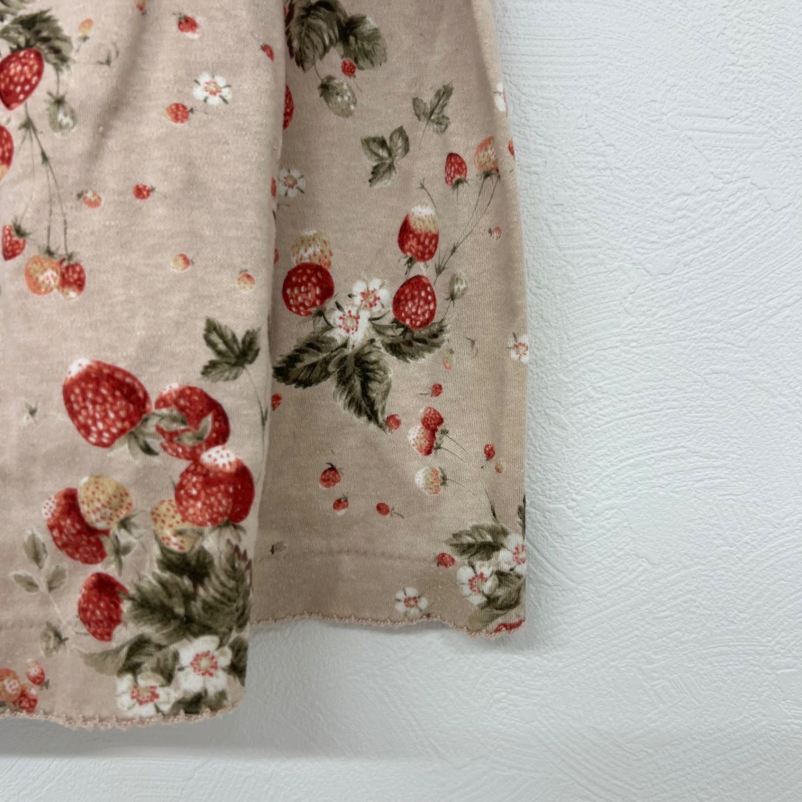 【新品】ピンクハウス　いちご柄　チュニック いちご柄 チュニック 半袖 ベージュ系 PINK HOUSE（ピンクハウス）Mサイズ