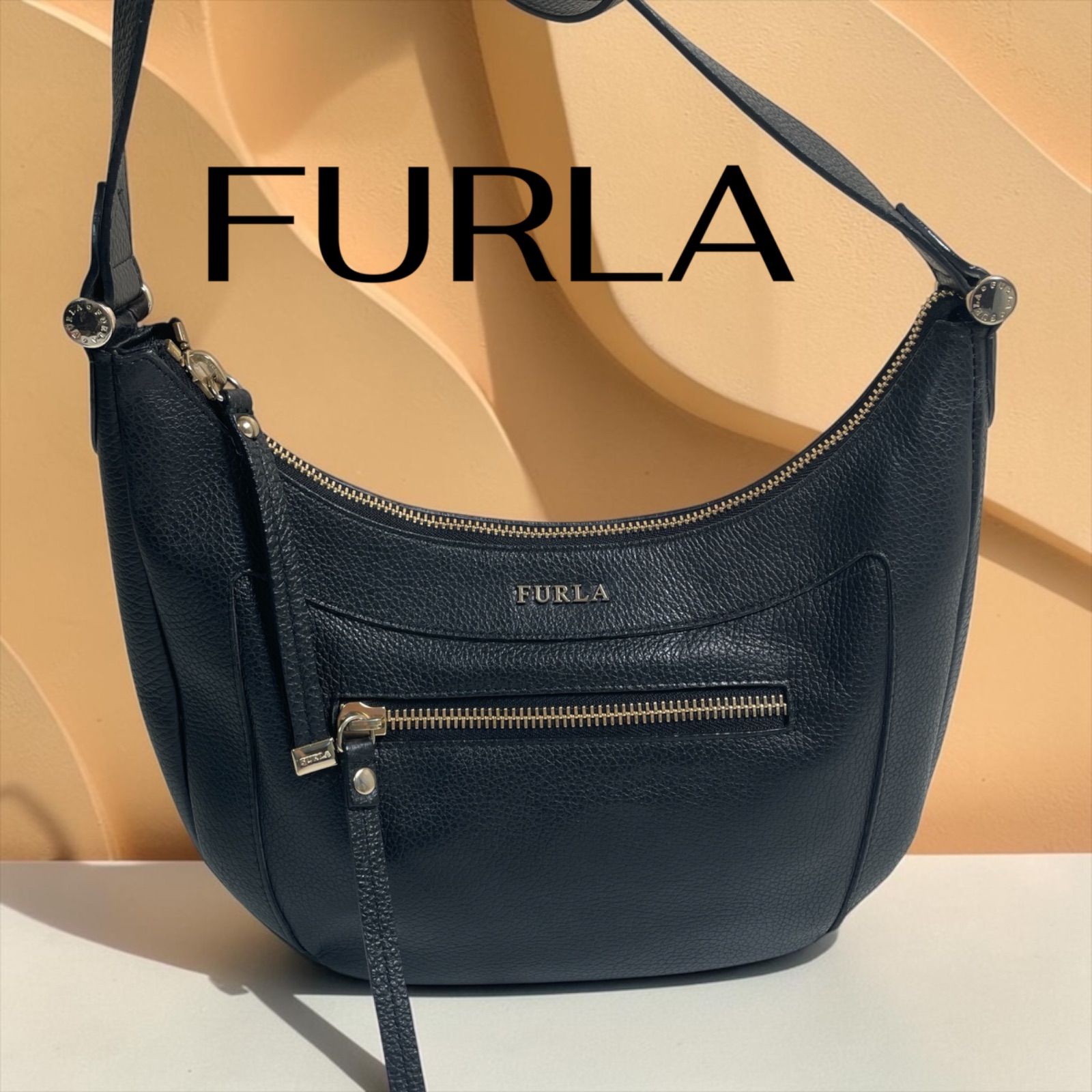 逸品 美品】FURLA フルラ ショルダーバッグ ブラック ゴールド金具 