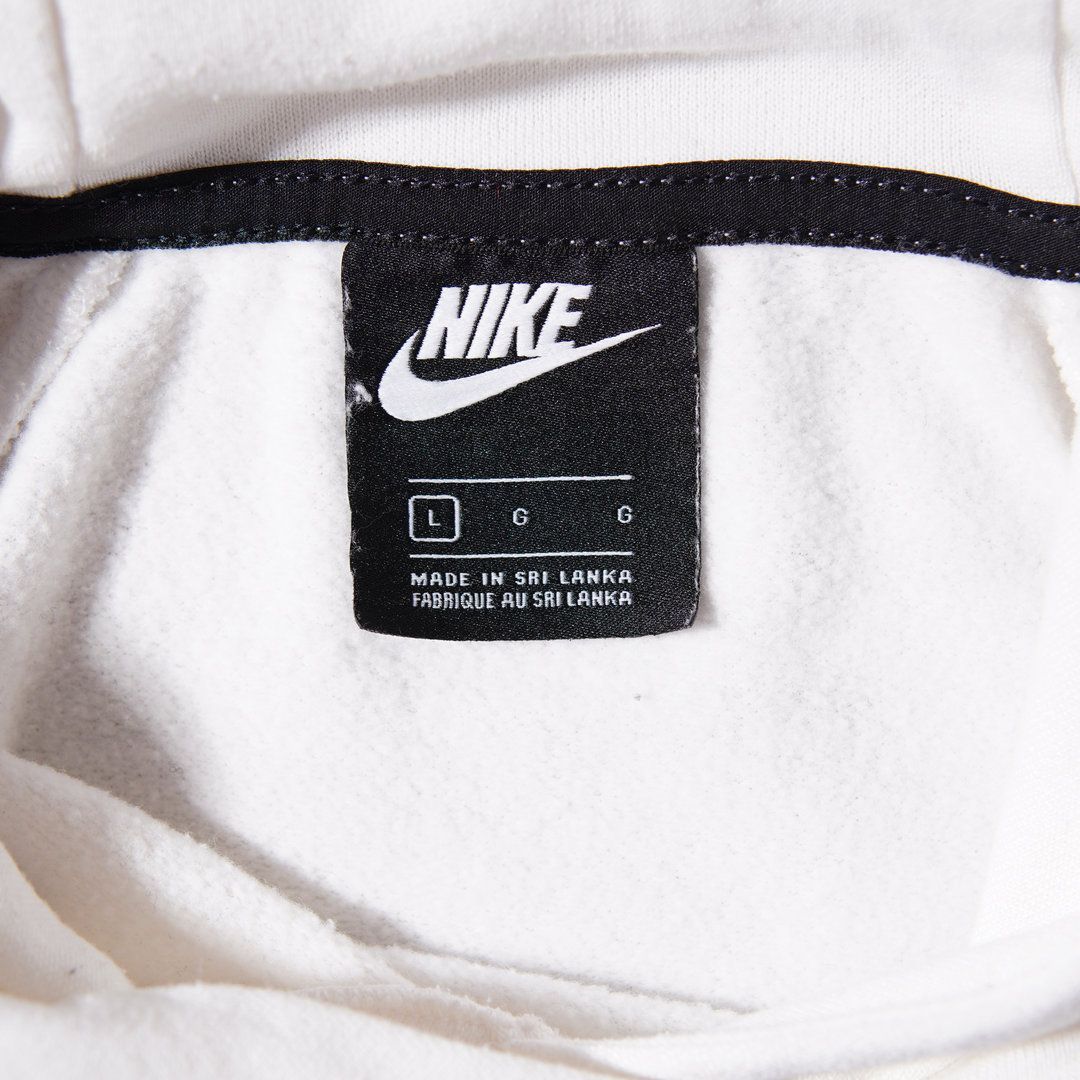 https://assets.mercari-shops-static.com/-/large/plain/2JWmMfPgRavyiHwzwME2Ky.jpg@jpg