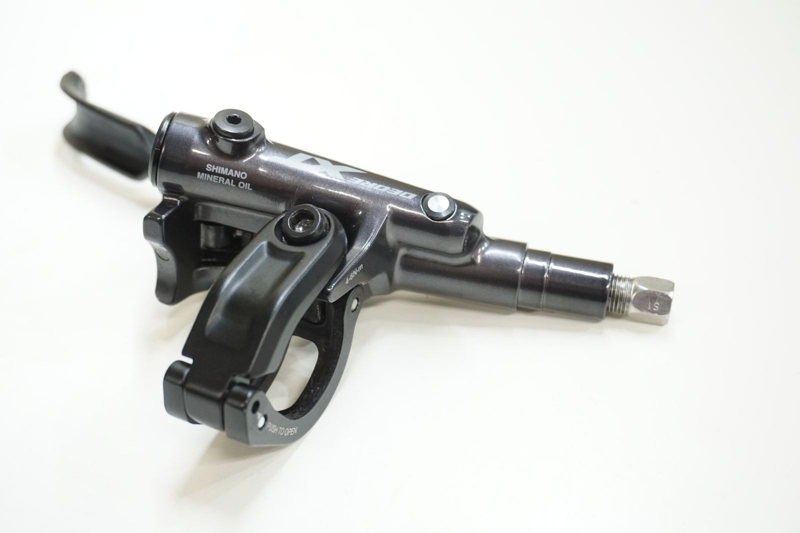 SHIMANO 「シマノ」 DEORE XT BL-M8100 ブレーキレバーセット