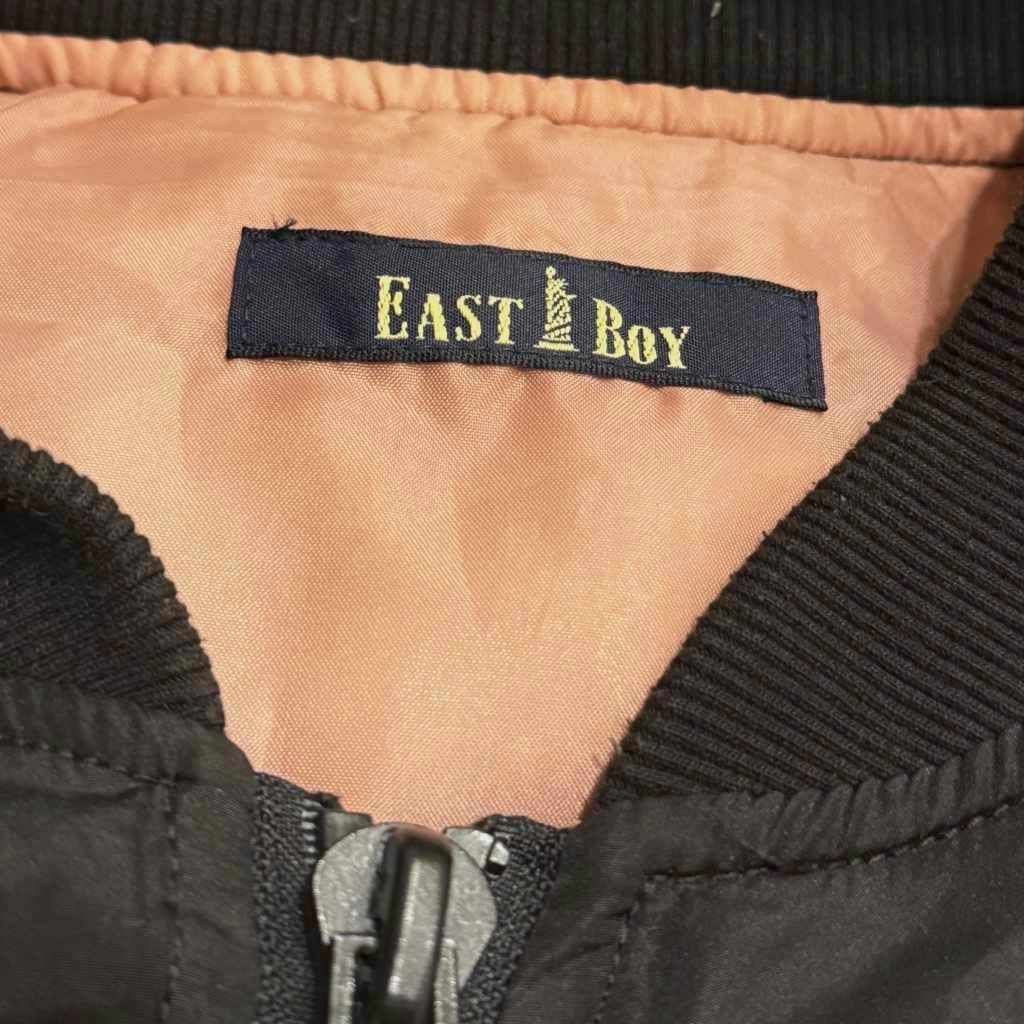 https://assets.mercari-shops-static.com/-/large/plain/2JWmpcdGiUWBbLixqwPqFq.jpg@jpg