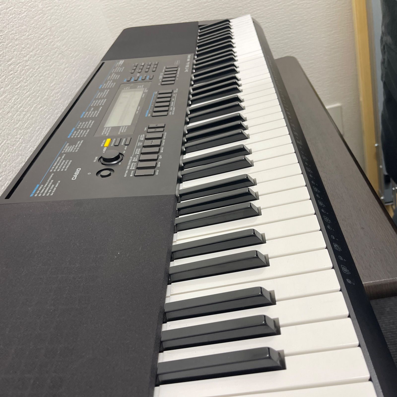 76鍵盤・動作良好】CASIO ベーシックキーボード WK-245 / 譜面立て付
