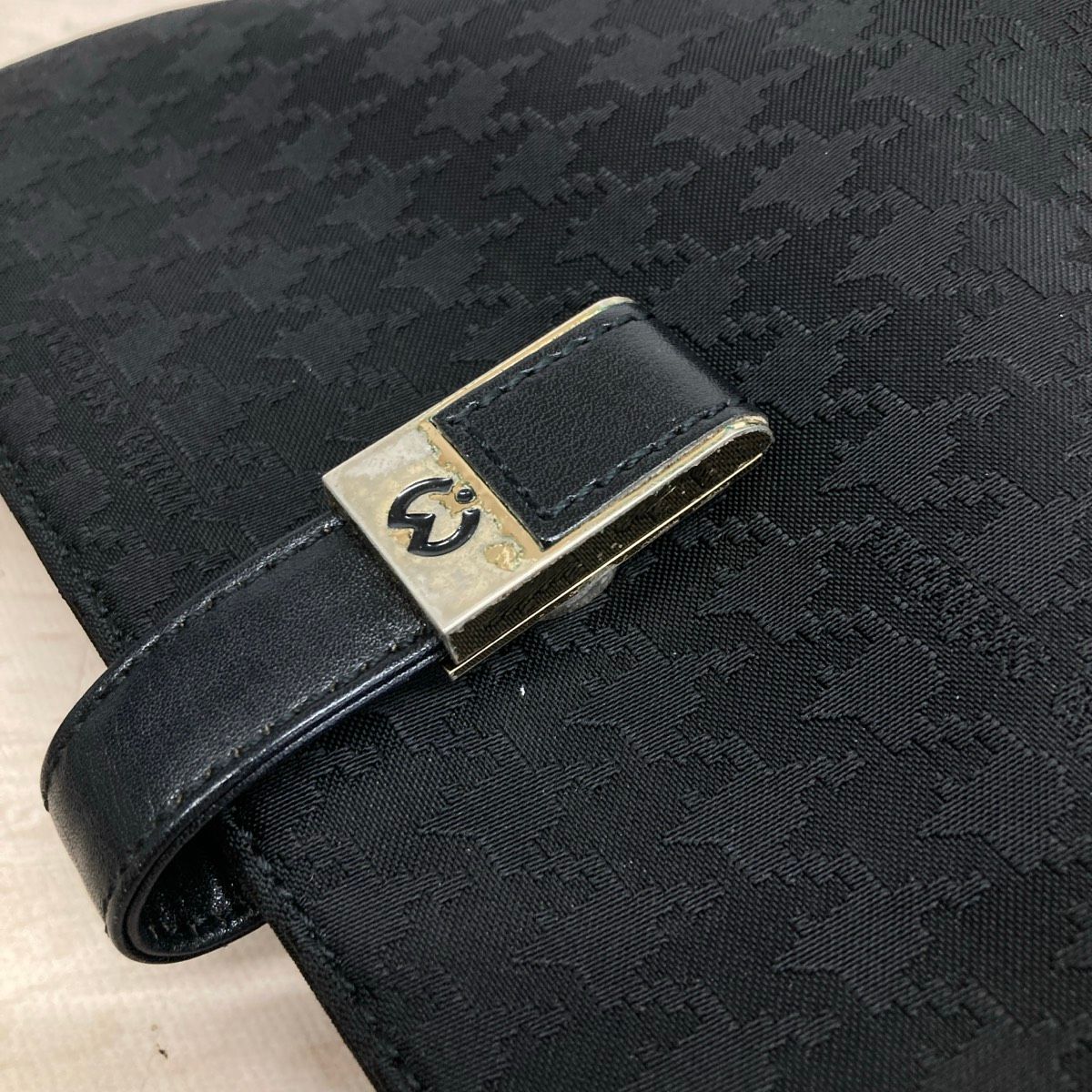 https://assets.mercari-shops-static.com/-/large/plain/2JWoSWQEJSCRA52AnsRAEh.jpg@jpg
