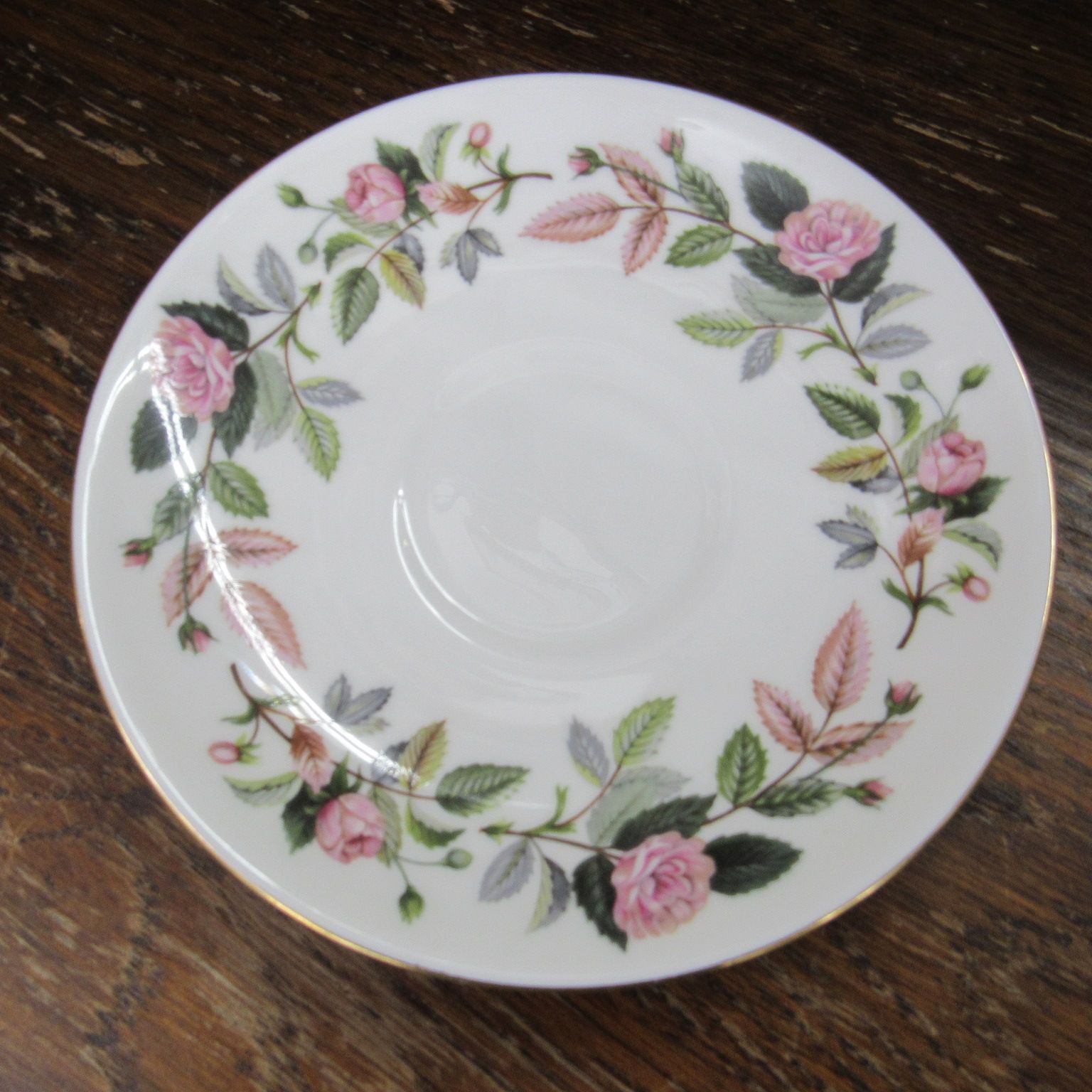 英国 WEDGWOOD ウェッジウッド 黒壺 HATHAWAY ROSE ハザウェイローズ