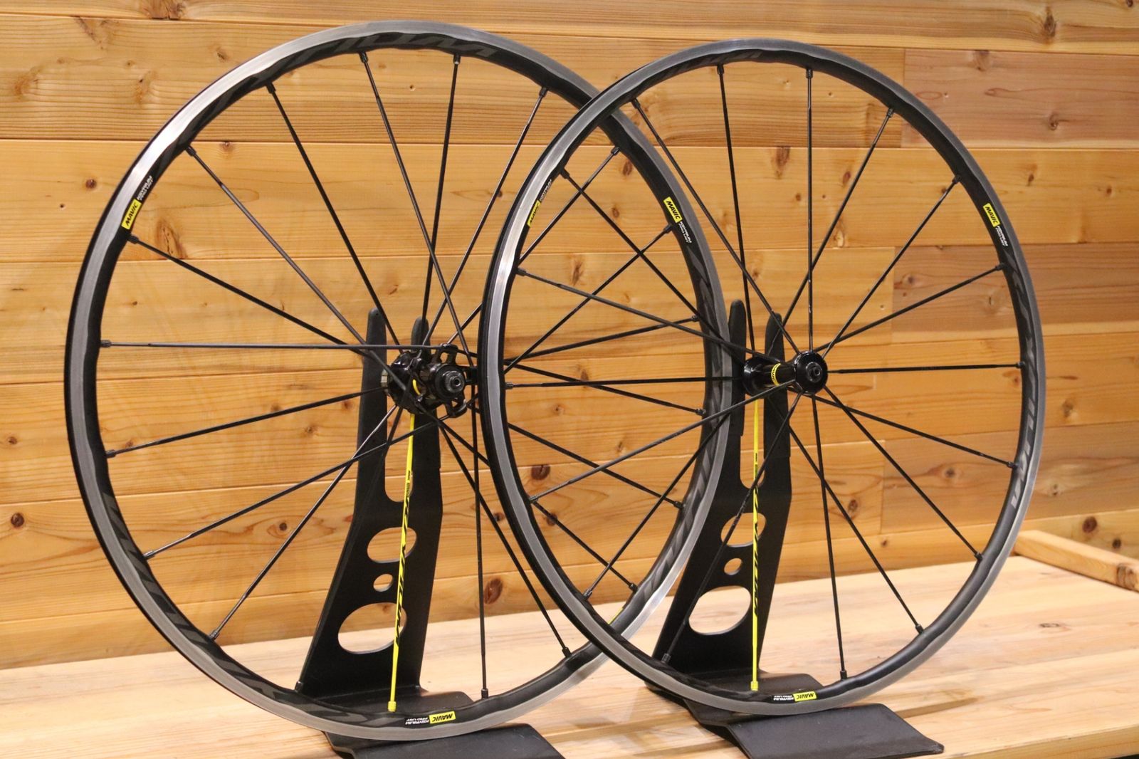 マヴィック MAVIC キシリウム KSYRIUM PRO UST RIM シマノ 11S/12S 17C
