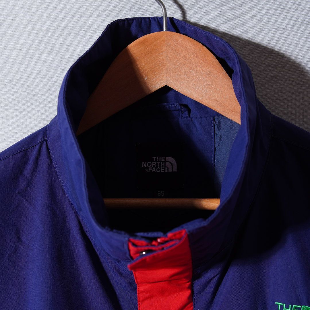 ノースフェイス　マウンテンジャケット　テック系　y2k アメカジ　ストリート ノースフェイス THE NORTH FACE ナイロンジャケット M ネイビー レッド
