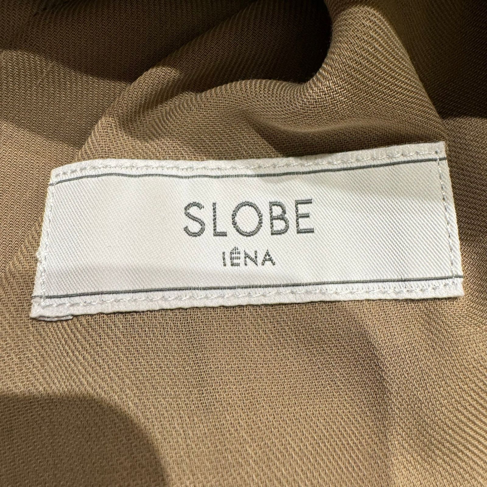 https://assets.mercari-shops-static.com/-/large/plain/2JWqy5qCVuh26HMGcdFYeF.jpg@jpg