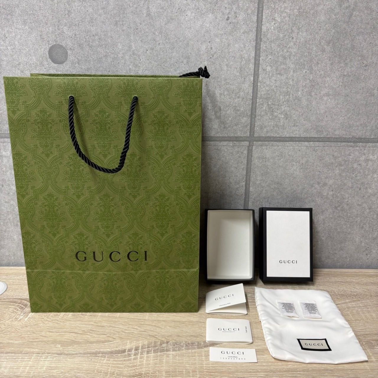 GUCCI グッチ 空箱 ショッパー 紙袋 保存袋 付属品 セット ブランド