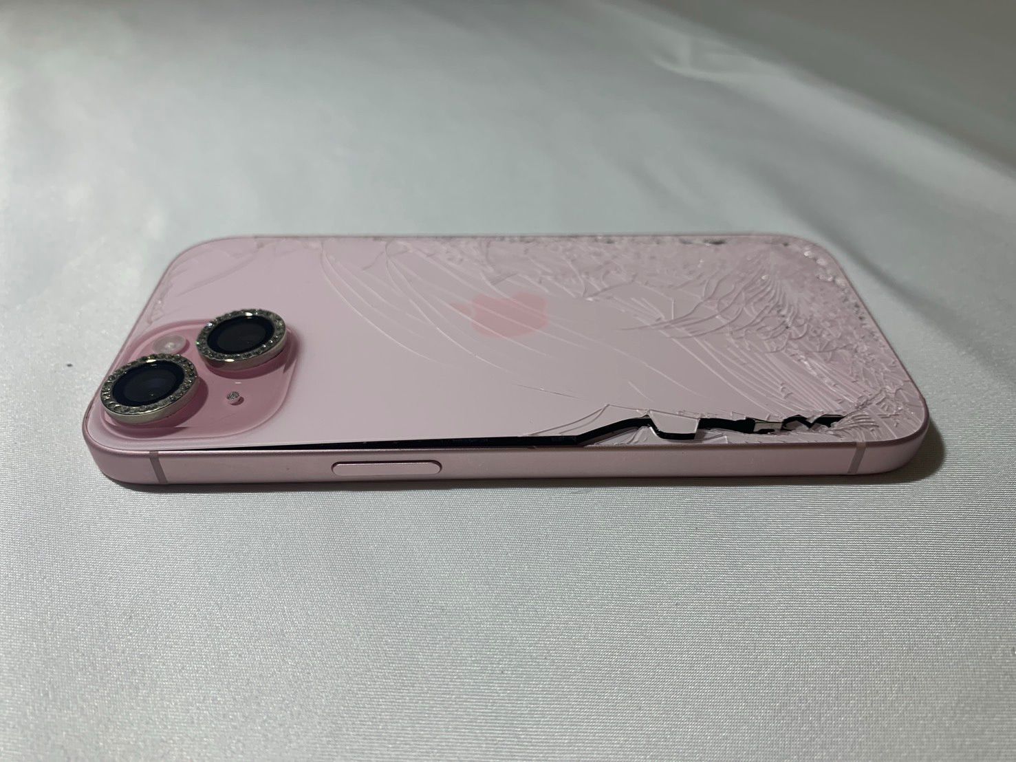 iPhone15 ピンク 256GB 美品 カメラジャンク iPhone 15 256GB ピンク ジャンク品 - メルカリ