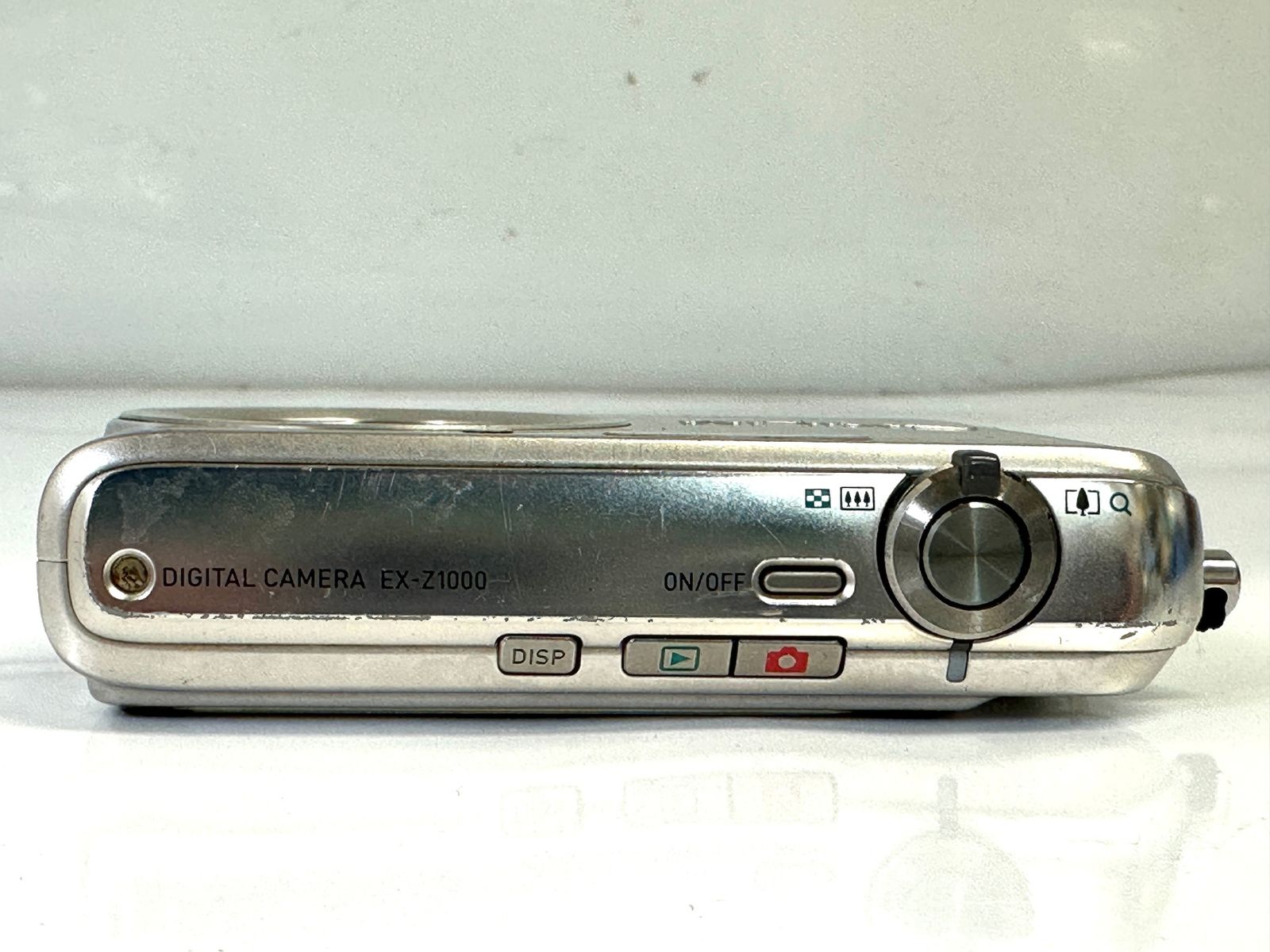 カシオ オールドコンパクトデジタルカメラ CASIO EXILIM ZOOM EX-Z1000