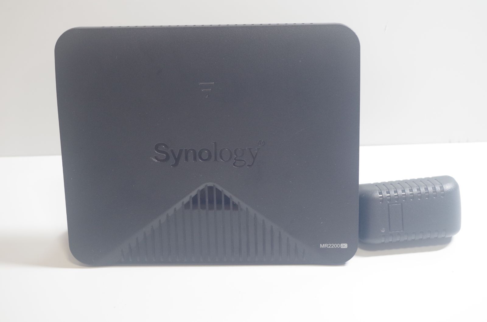 A8191 Synology MR2200ac 無線LANルーター 初期化済 7,299円