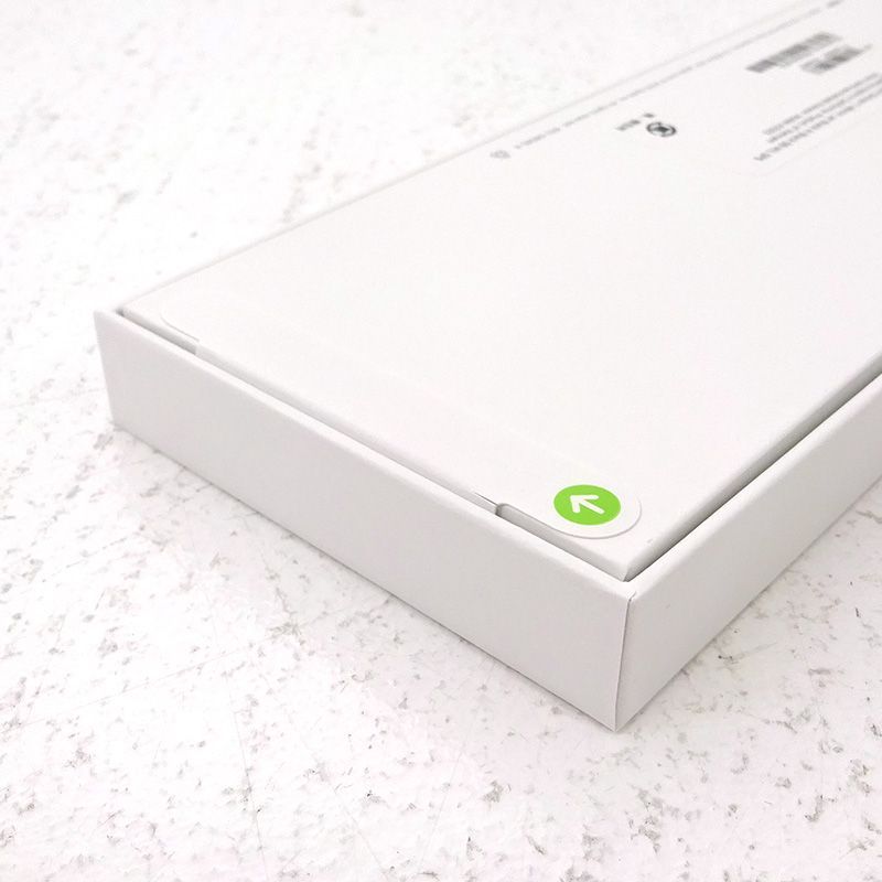 https://assets.mercari-shops-static.com/-/large/plain/2JWvxg8uQYzwwKr75hCgKw.jpg@jpg