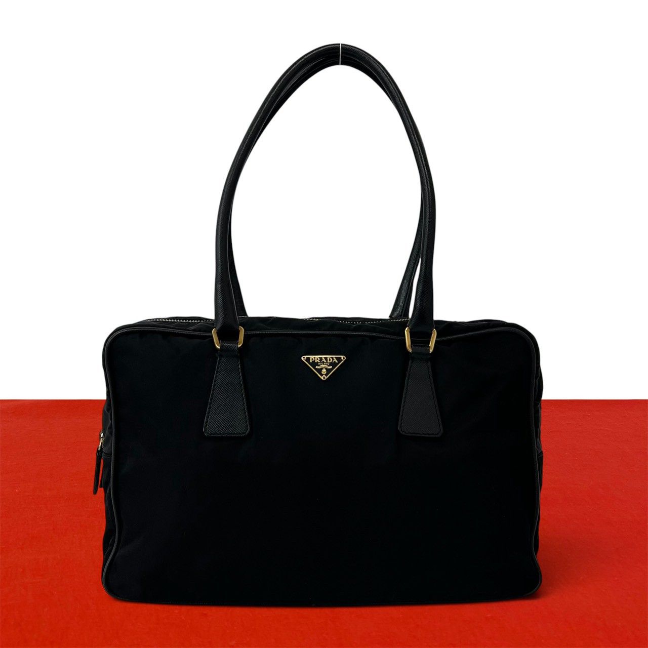 PRADA（プラダ） 極 美品 希少品 ロゴ 金具 サフィアーノ レザー 本革 