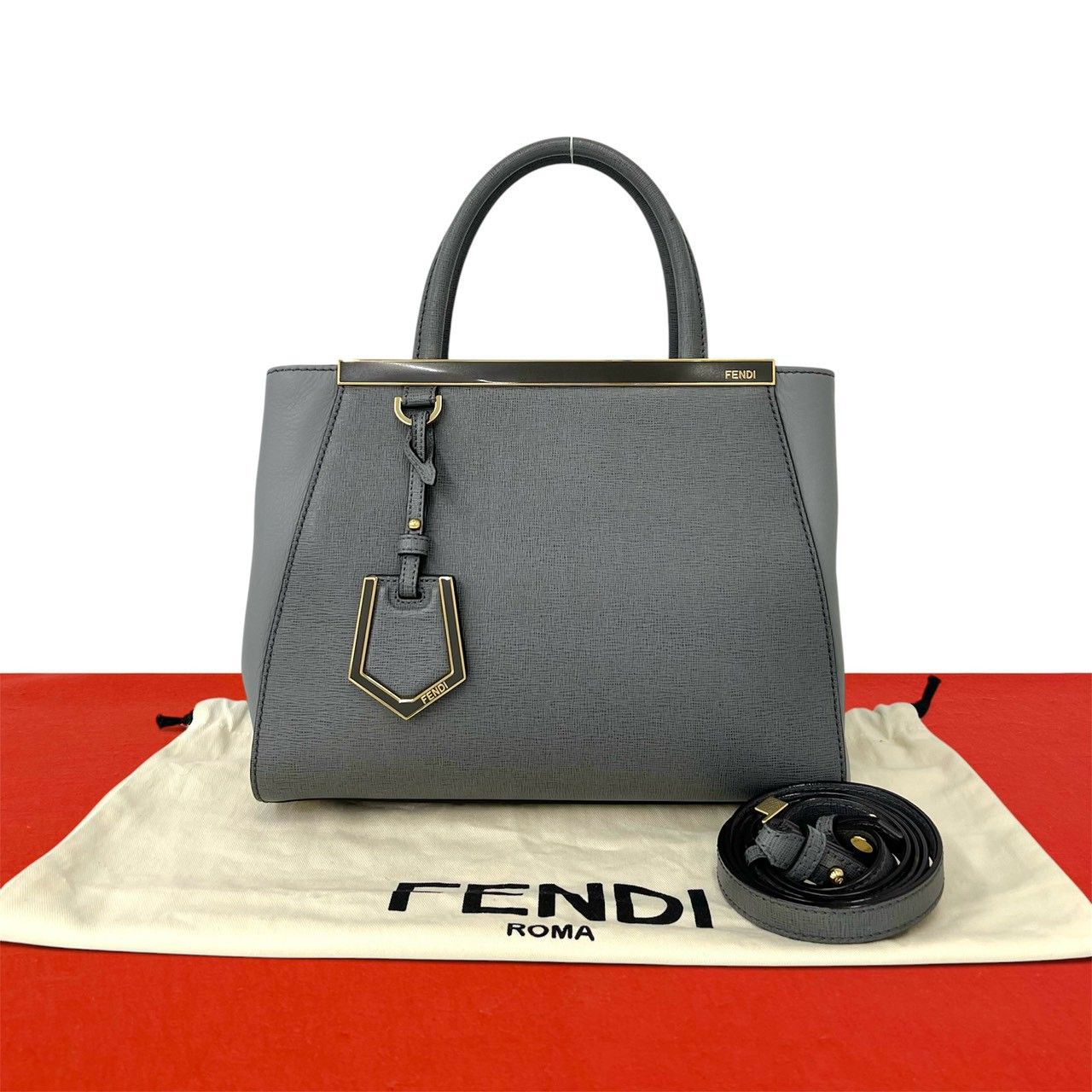 極 美品 袋付き FENDI フェンディ プチ トゥールージュ ロゴ 金具