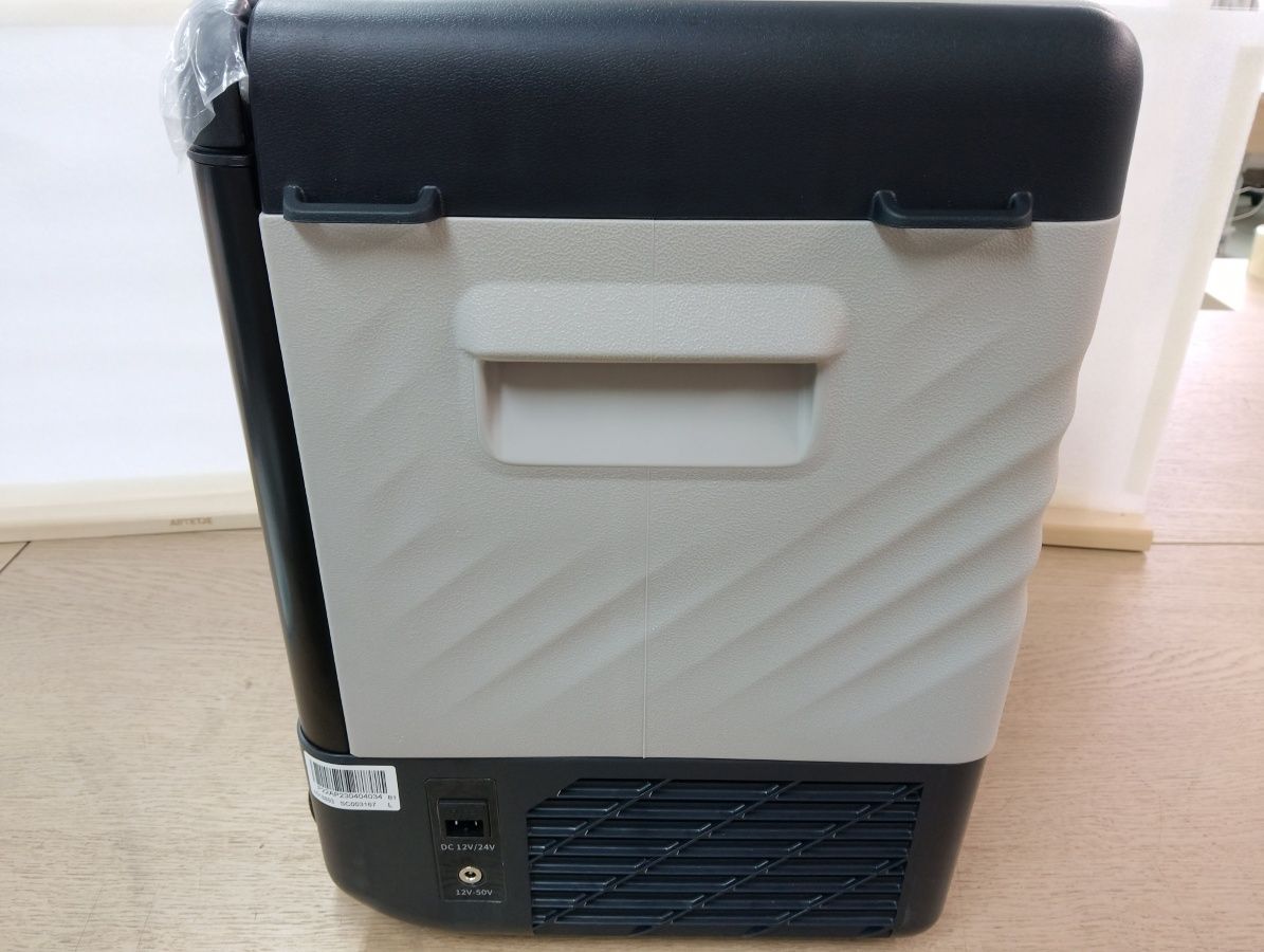 極美品・高年式】F40C4TMP 車載冷蔵庫 ポータブル冷蔵庫 冷凍庫 PR2201