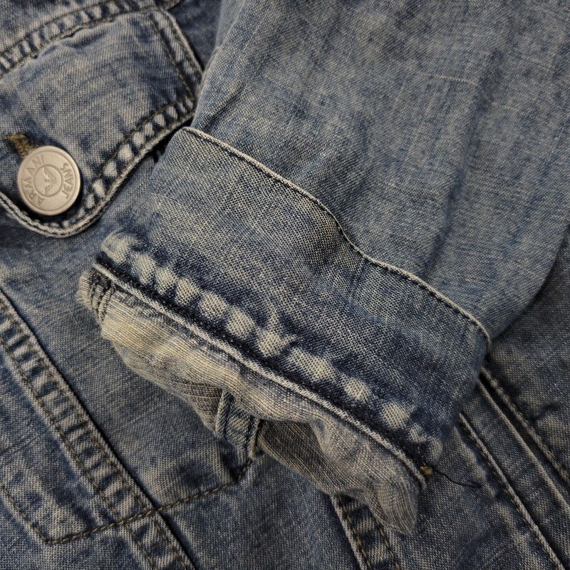 https://assets.mercari-shops-static.com/-/large/plain/2JWwKRpzGEq62XUmHLDNa8.jpg@jpg