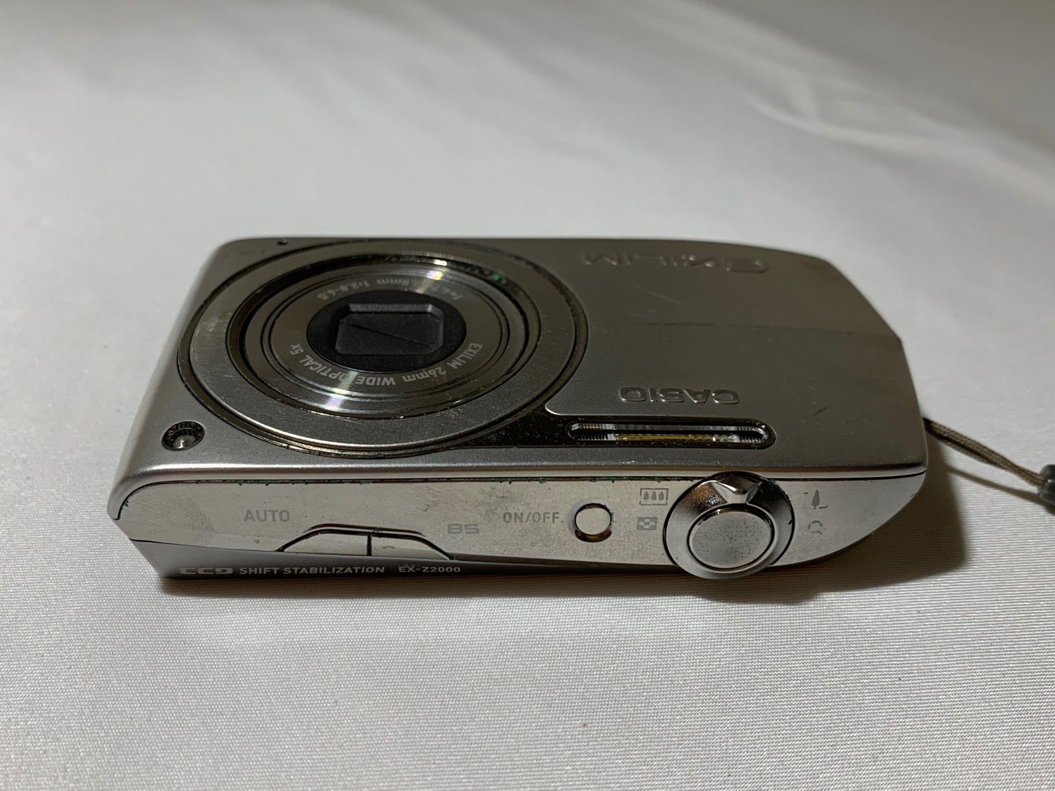 3952 Casio EXILIM EX-Z2000 シルバー ジャンク品 デジカメ【ネ