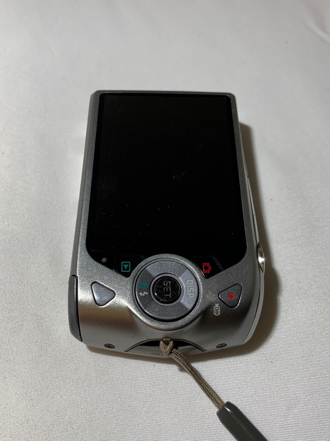 3952 Casio EXILIM EX-Z2000 シルバー ジャンク品 デジカメ【ネ
